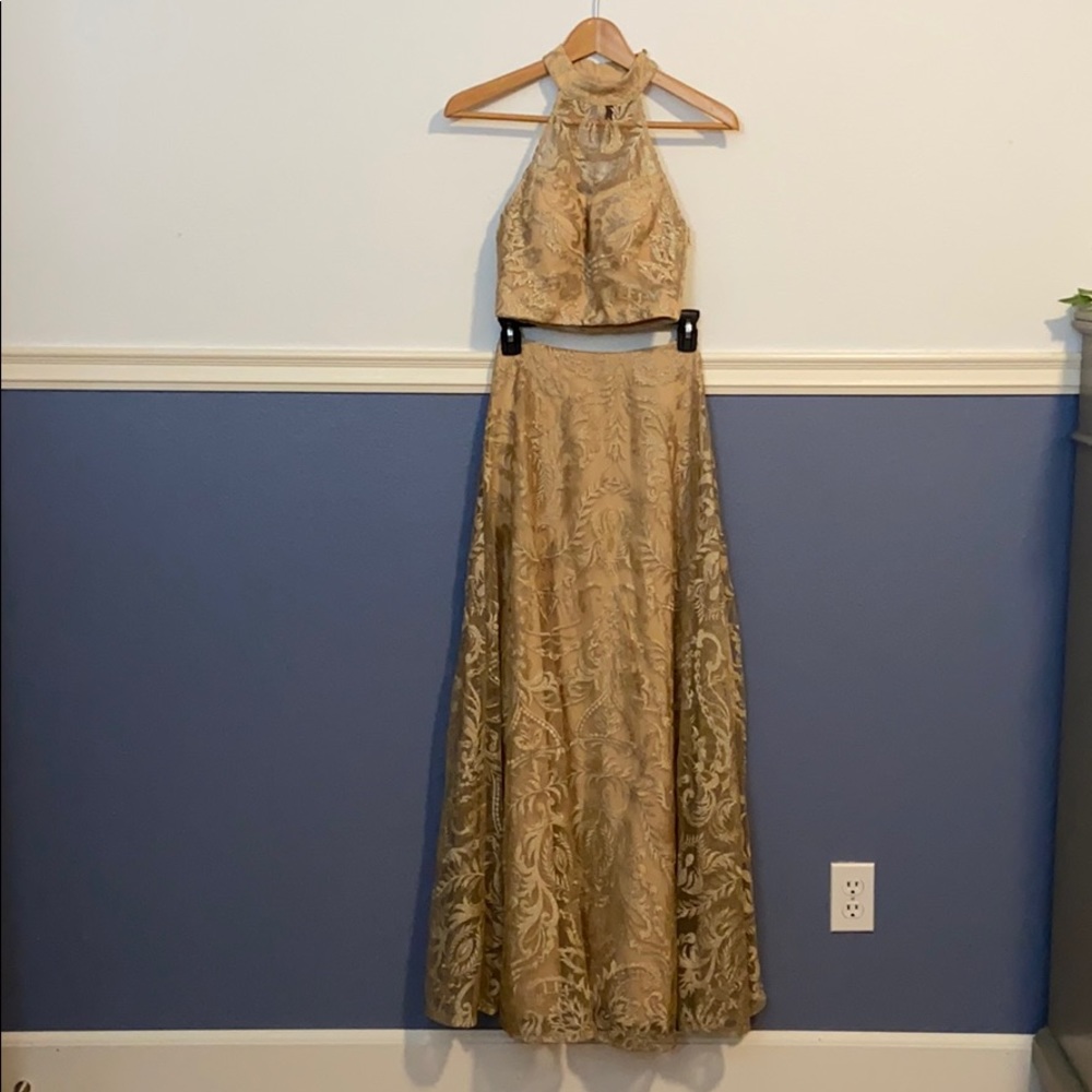 Speechless 2-Piece Prom/Formal Dress Set